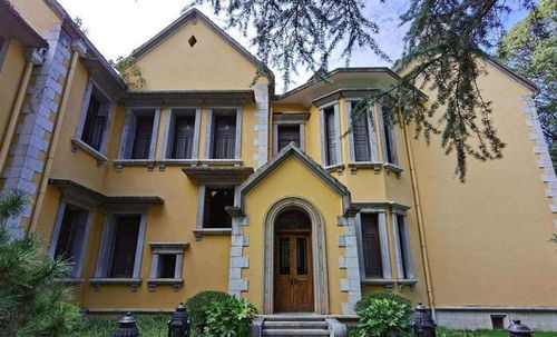 49年蔣介石下密殺令,盧漢一字未改救下九十余人,讓密令成了廢紙